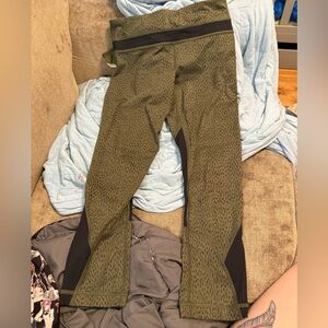 Lululemon leggings